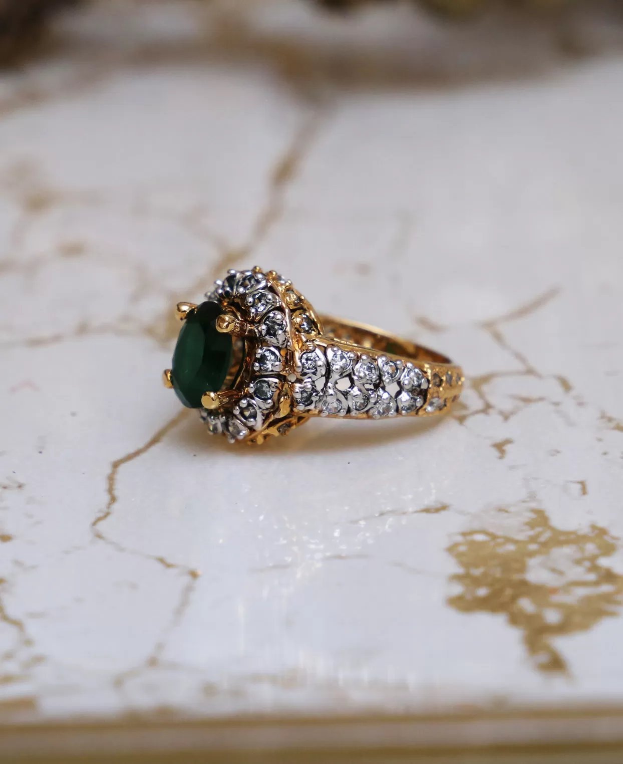 Emerald GJ Ring