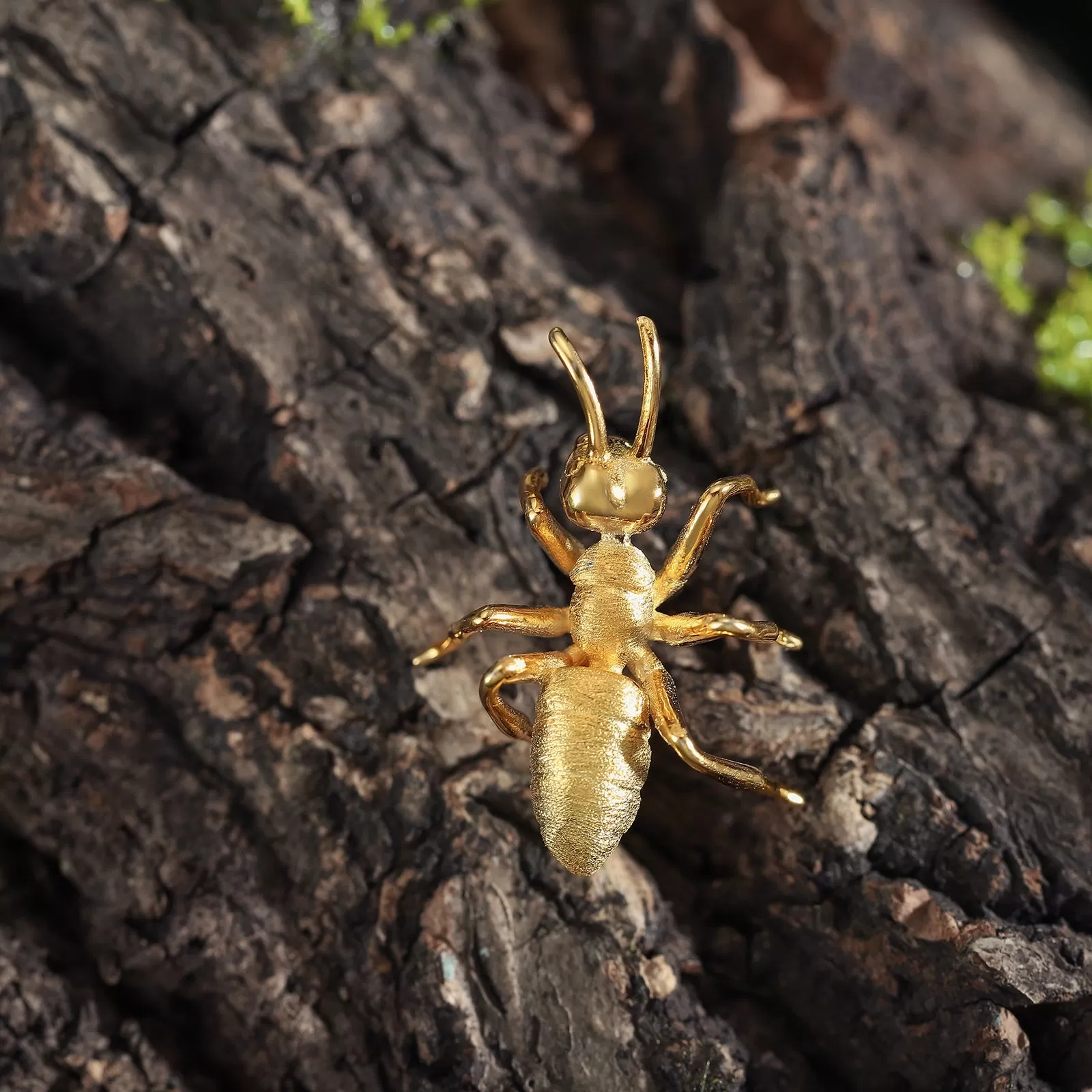 Gold Ant Brooch