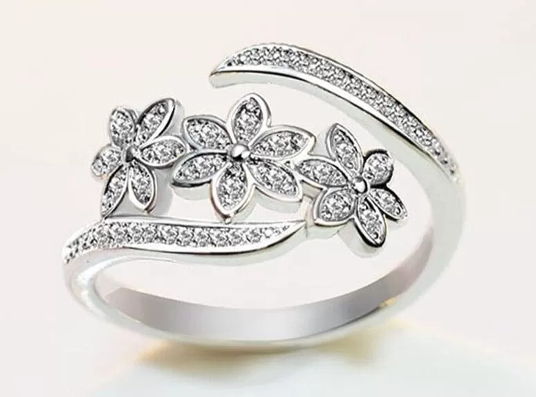 Three Flowers Silver Resizable Ring