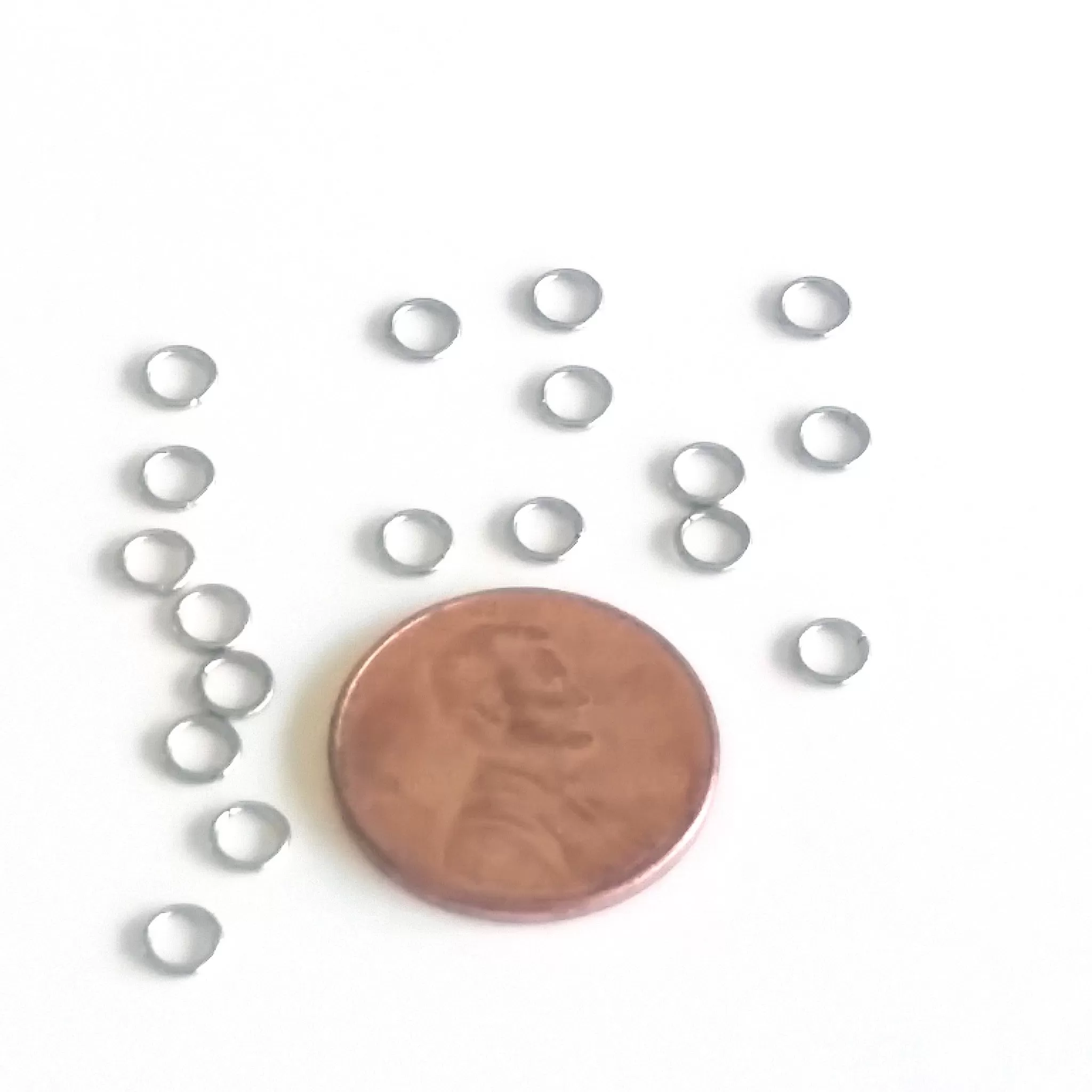 Very Thin Jump Rings, 4mm outside diameter, 0.6mm thick, Stainless Steel