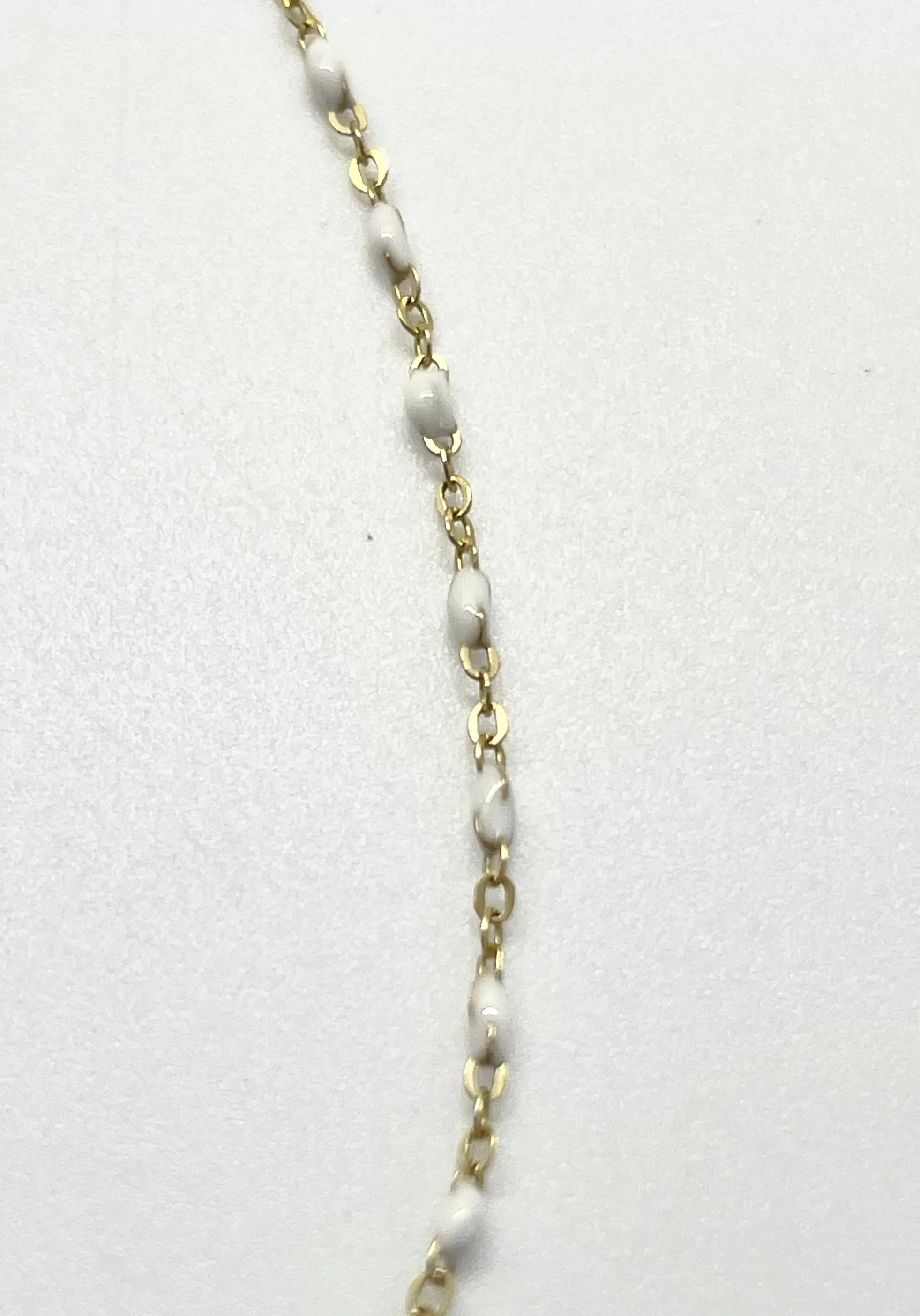 WHITE ENAMELED NECKLACE