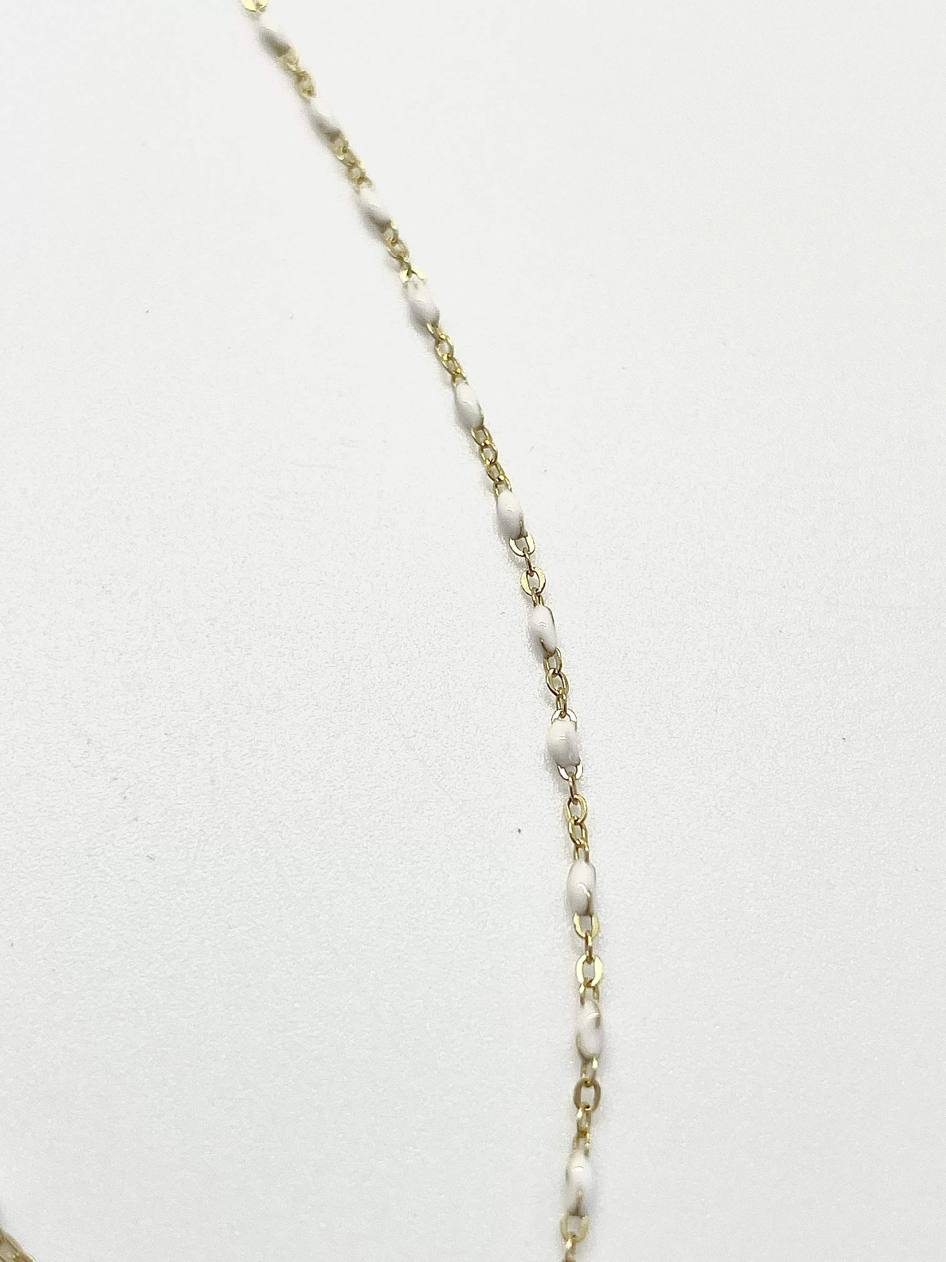 WHITE ENAMELED NECKLACE